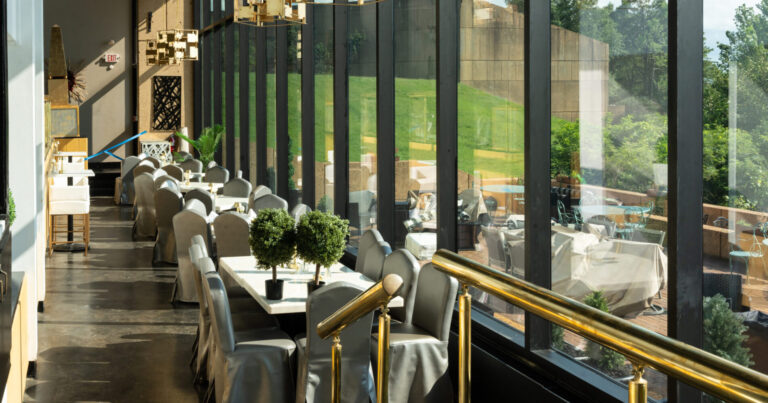 Lower Level Dining- 40 Seated-60 cocktails